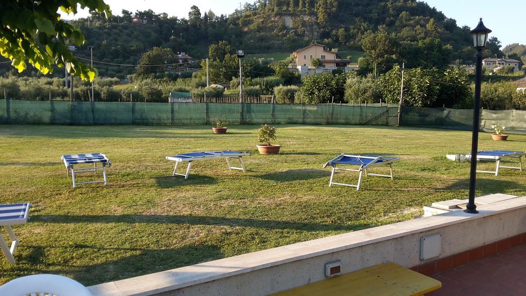 Agriturismo La Cantina アスコリ・ピチェーノ エクステリア 写真